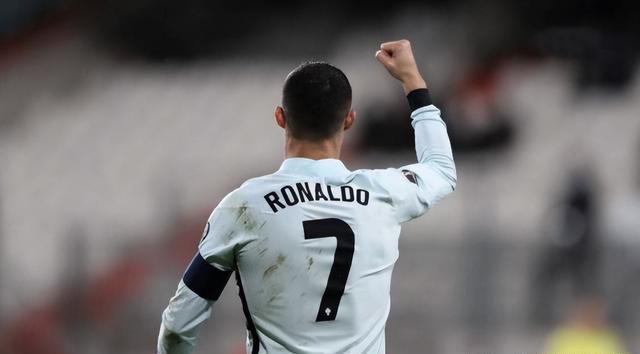 美女脱一光二净