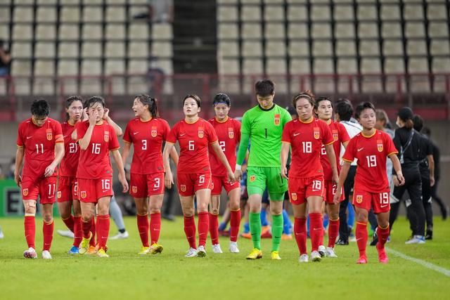 女人与公拘交酡全过程1人